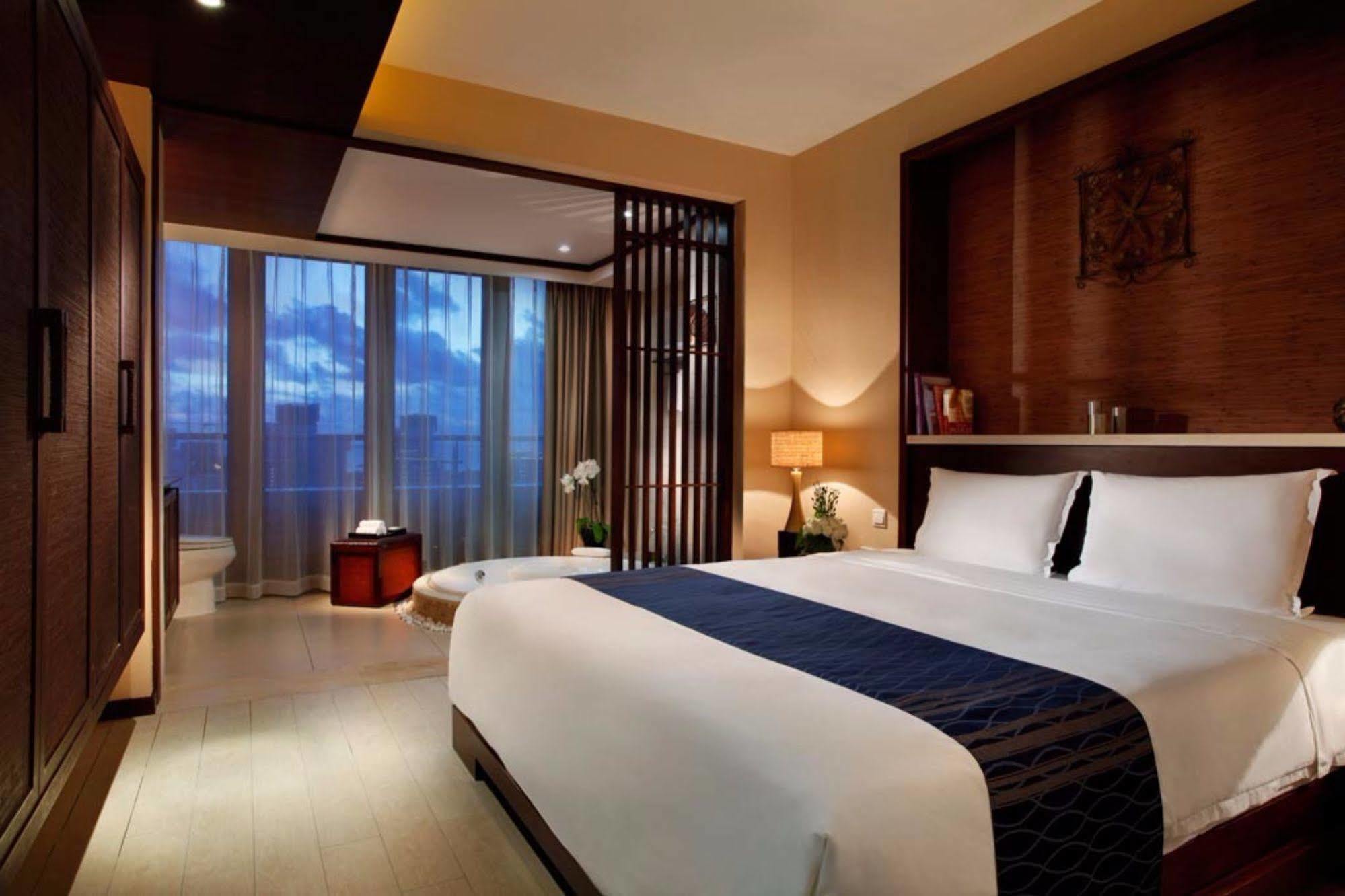 Serenity Coast All Suite Resort San-ja Exteriér fotografie