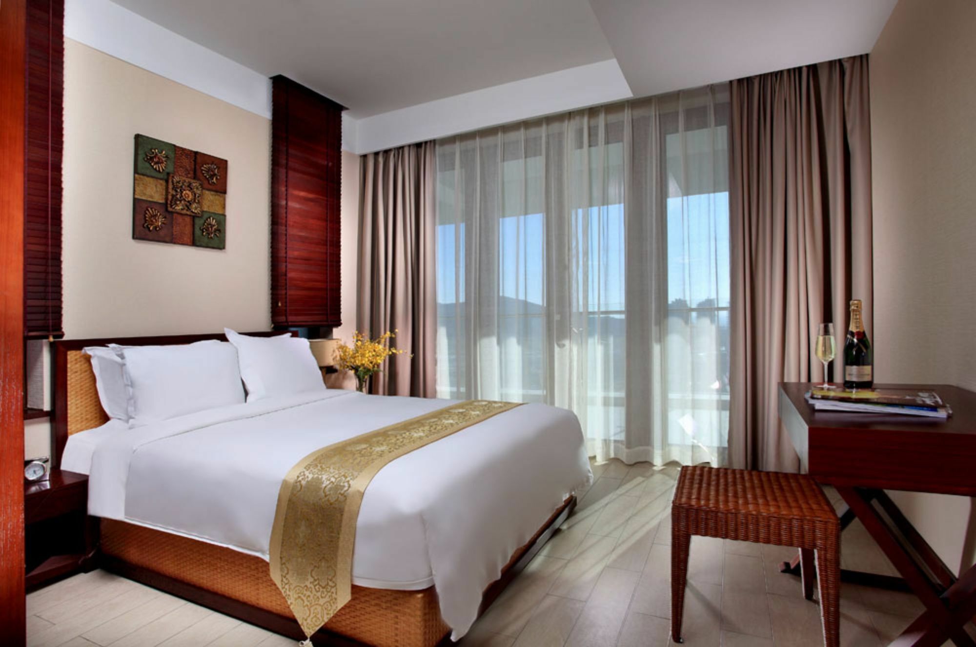 Serenity Coast All Suite Resort San-ja Exteriér fotografie